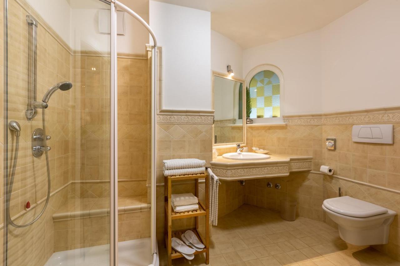 Relais Villa Quercia Tassullo Bagian luar foto
