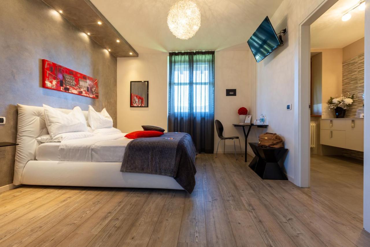 Relais Villa Quercia Tassullo Bagian luar foto