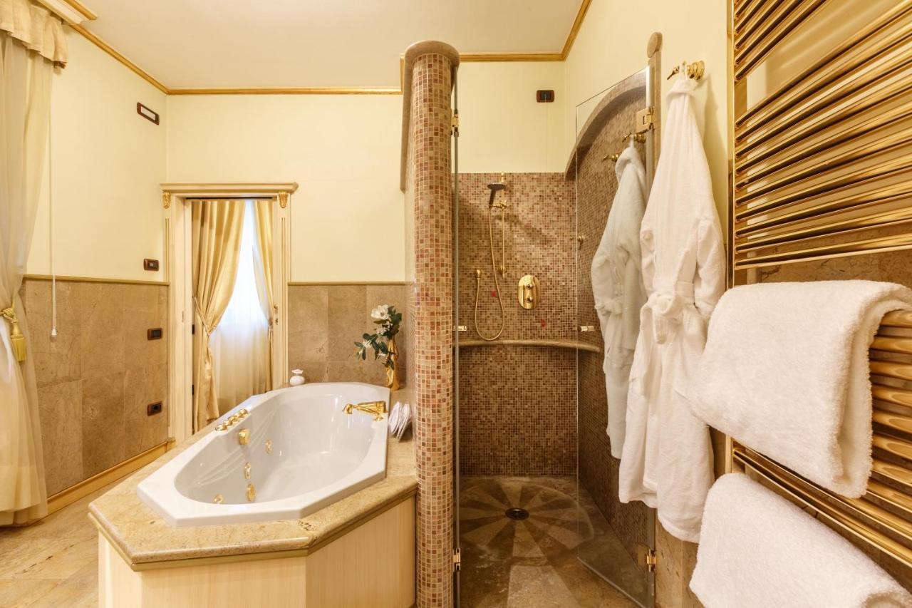 Relais Villa Quercia Tassullo Bagian luar foto