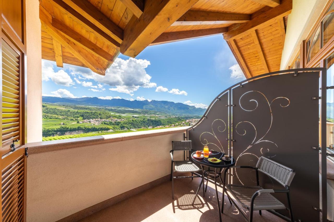 Relais Villa Quercia Tassullo Bagian luar foto