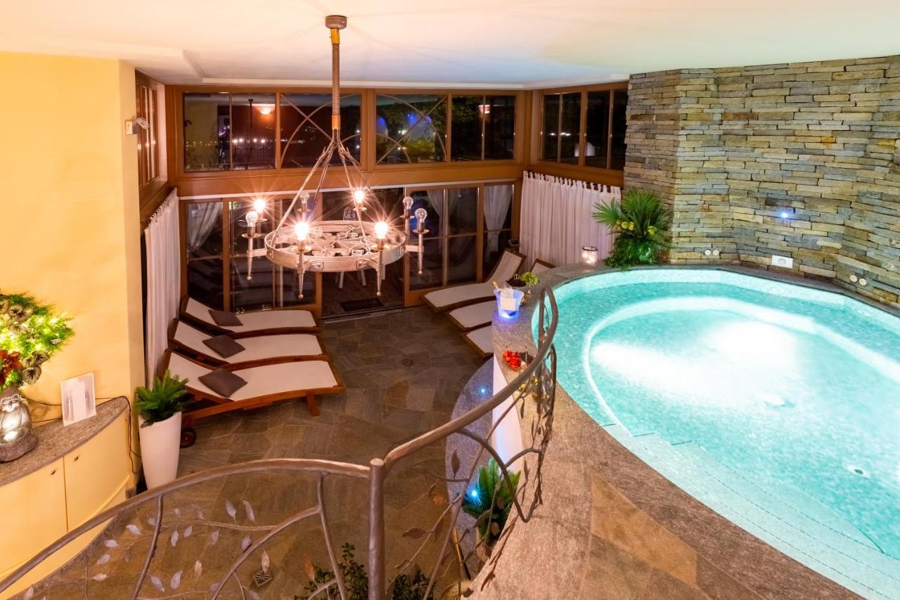 Relais Villa Quercia Tassullo Bagian luar foto