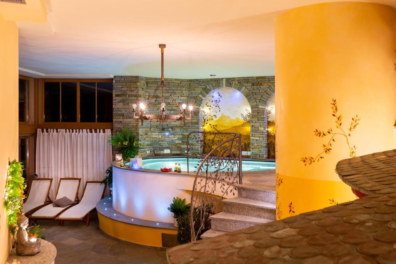 Relais Villa Quercia Tassullo Bagian luar foto