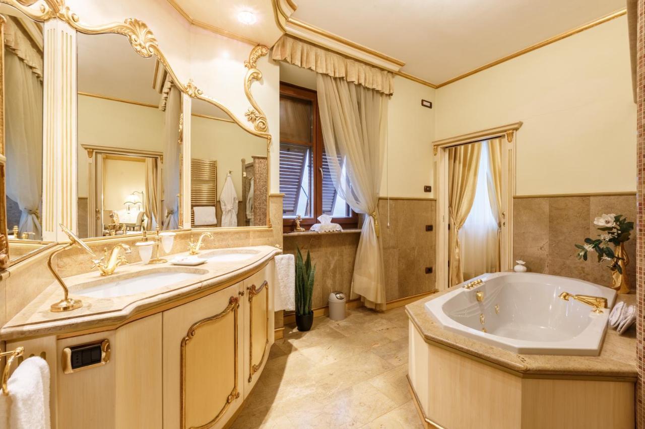 Relais Villa Quercia Tassullo Bagian luar foto
